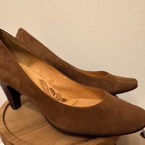 Sofft Brown Suede Heels